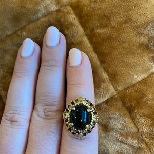 Costume Ring gold and black large ring